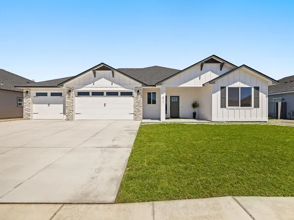 8717 Ashen Dr, Pasco, WA 99301