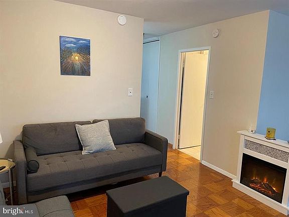 4th image of 2800 Wisconsin Ave NW APT 306
