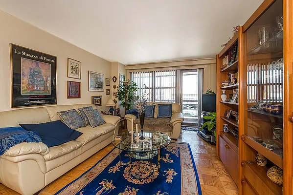 Sold by SBNY RE | media 13