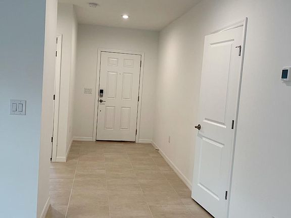3rd image of 393 Quarry Rock Cir