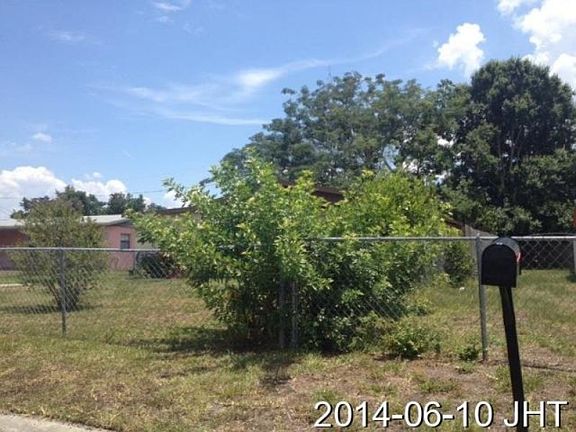 2nd image of 5020 Anzio St