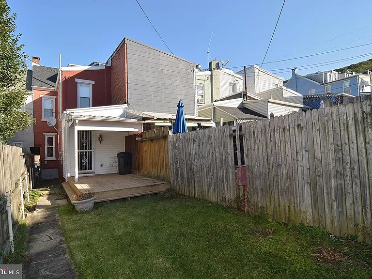 1314 Green St — Photo 15