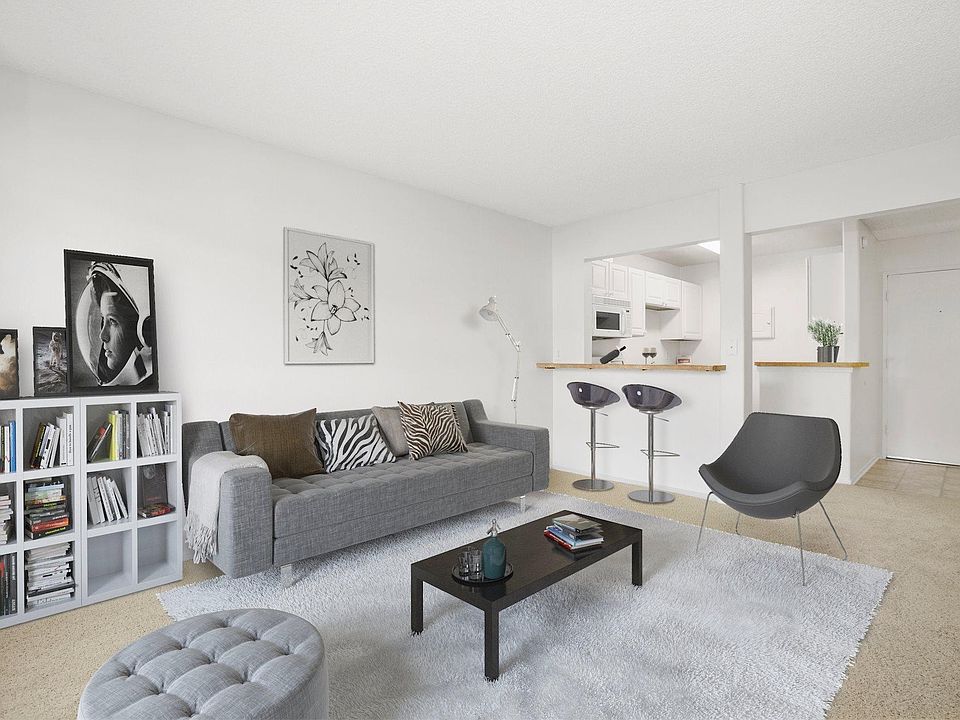 2nd image of 2452 Nutwood Ave APT D22