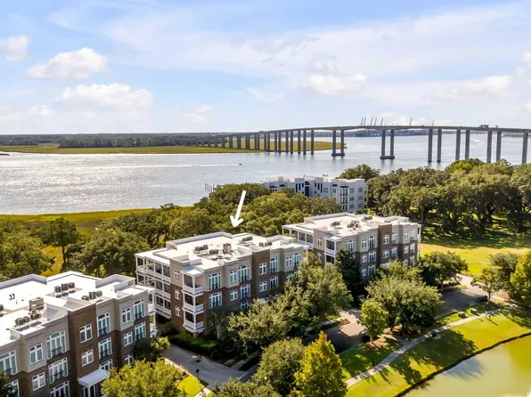 124 Fairbanks Oak Aly Unit 3B, Daniel Island, SC 29492