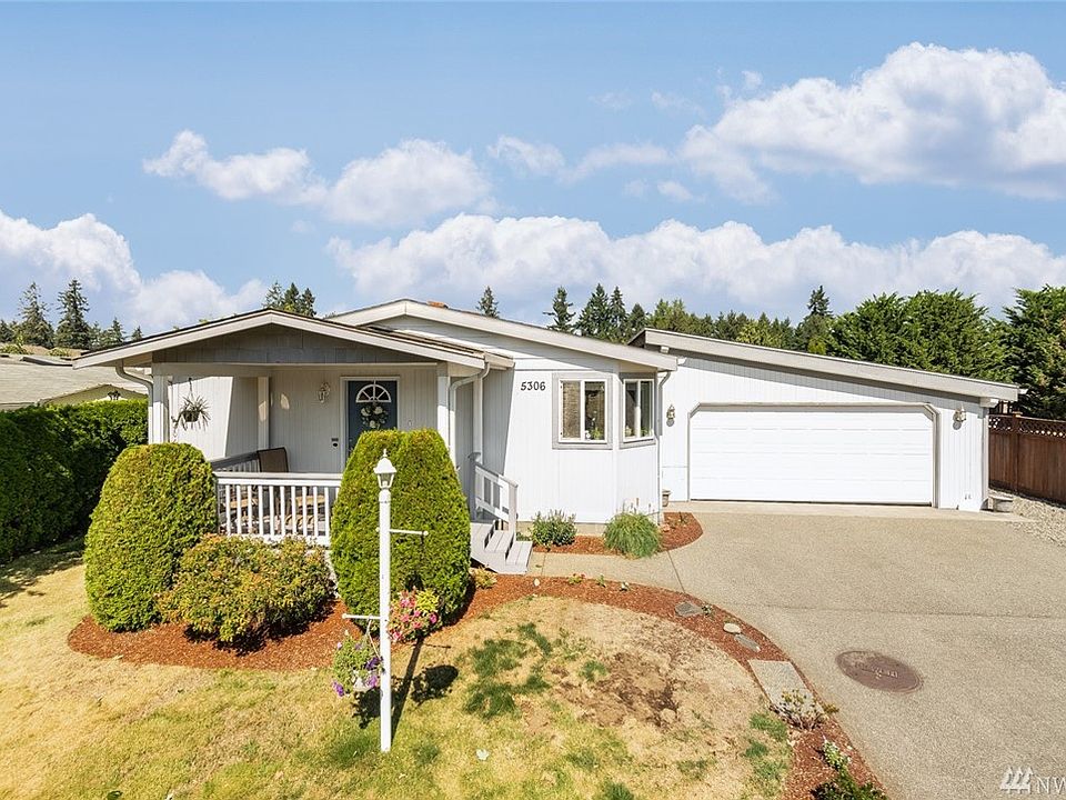 1st image of 5306 52nd Ln SE