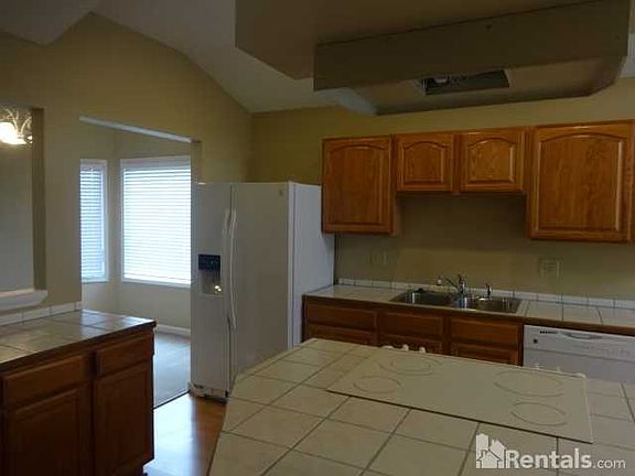4th image of 160 Jean Cir