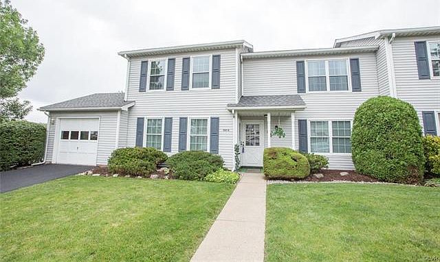1st image of 1502 Briarwood Ln #B