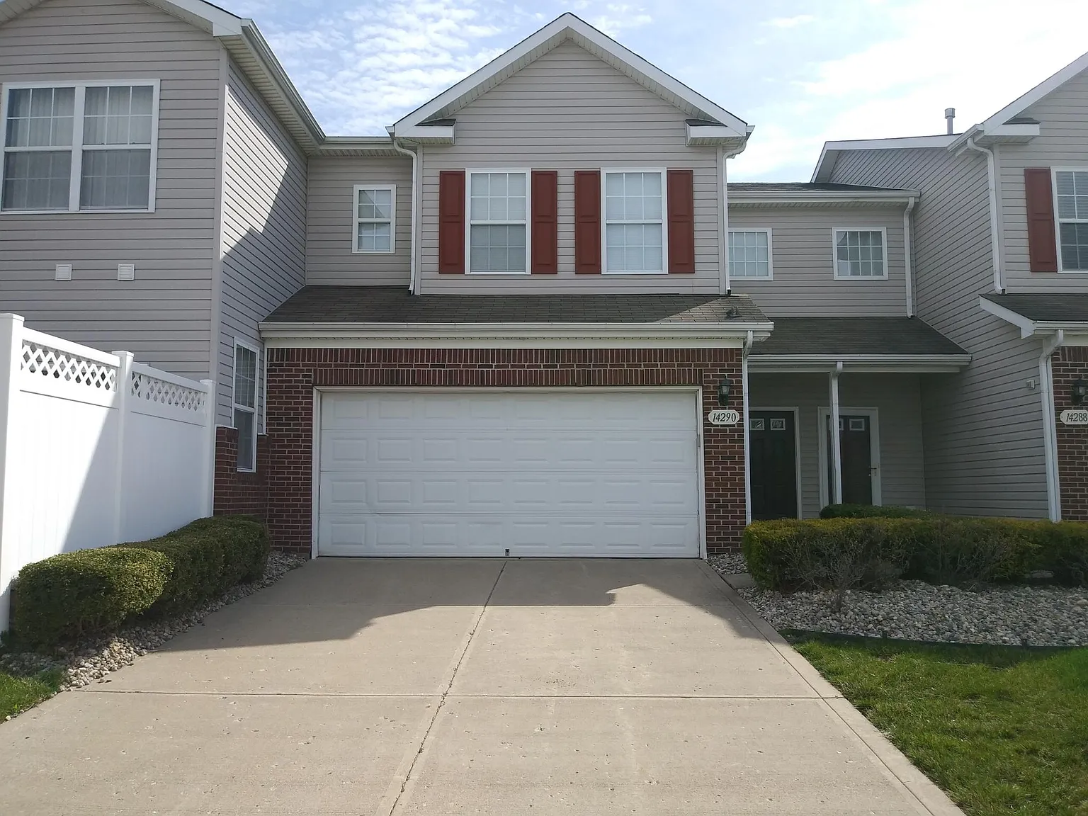 3 bed, 1754 sqft, $1,985 — Photo 1