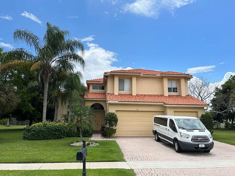 11162 Regatta Ln #A — Photo 2