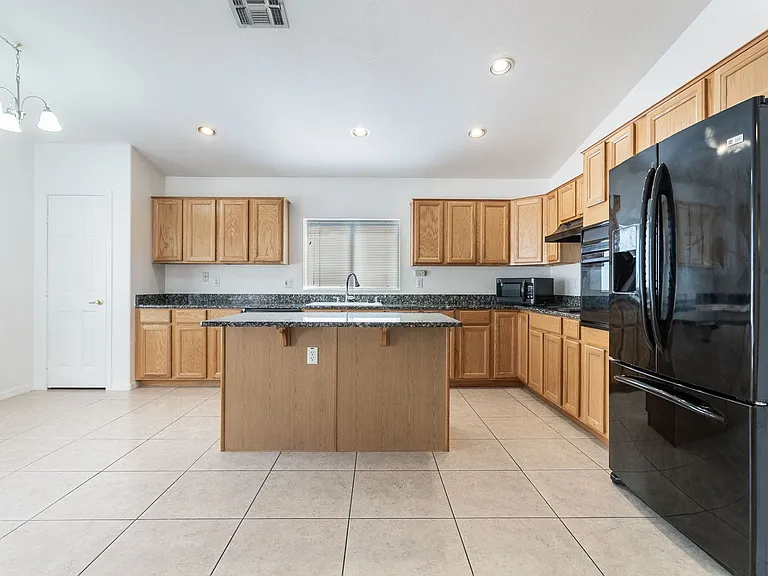 1520 E Villa Rita Dr — Photo 8
