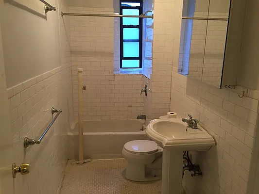 Rented by Realty Collective | media 12