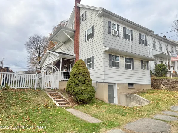 617 Center St, Jim Thorpe, PA 18229