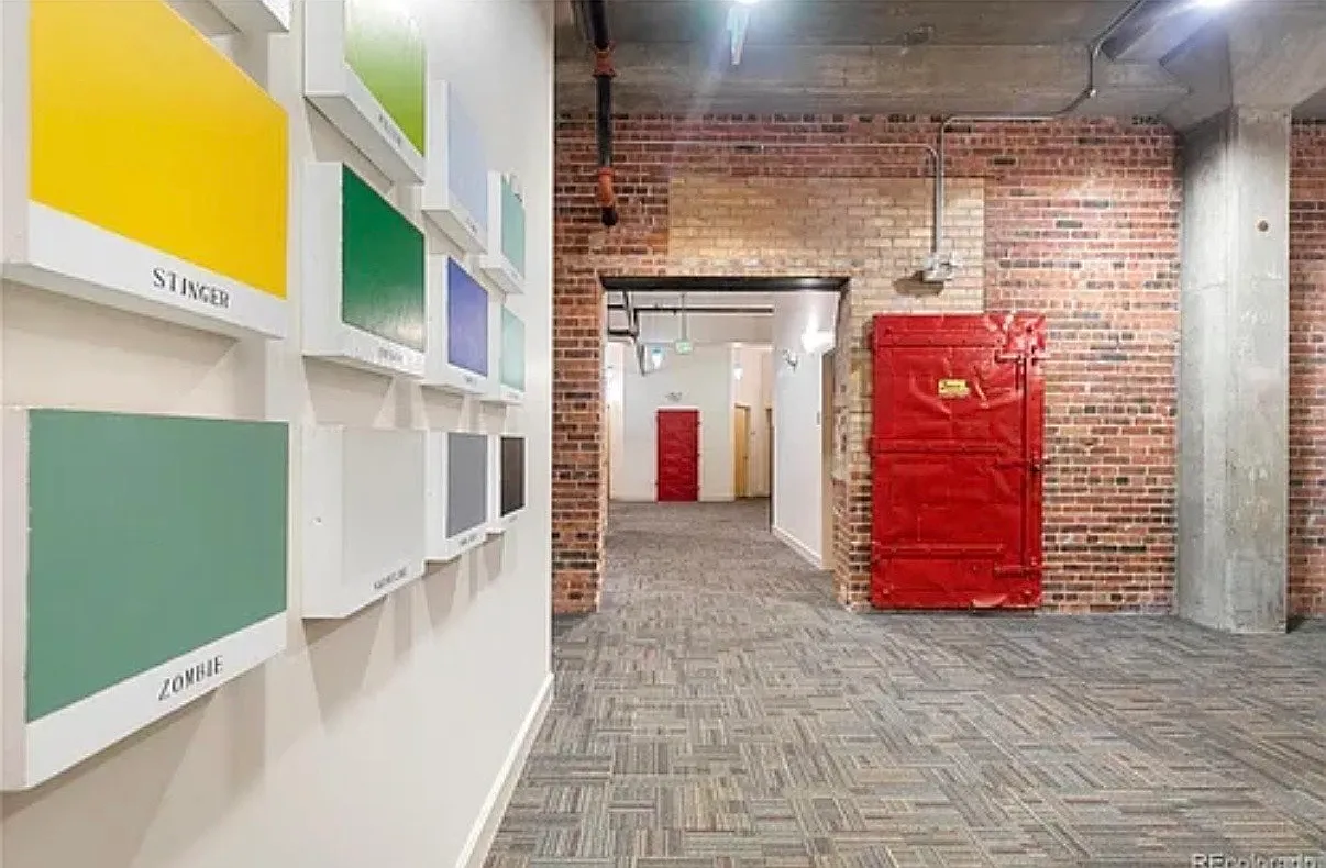 2500 Walnut Street — Photo 2