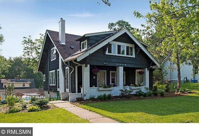 3 bd unit is the lower/main unit