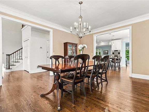 2nd image of 4011 Bramble Ct