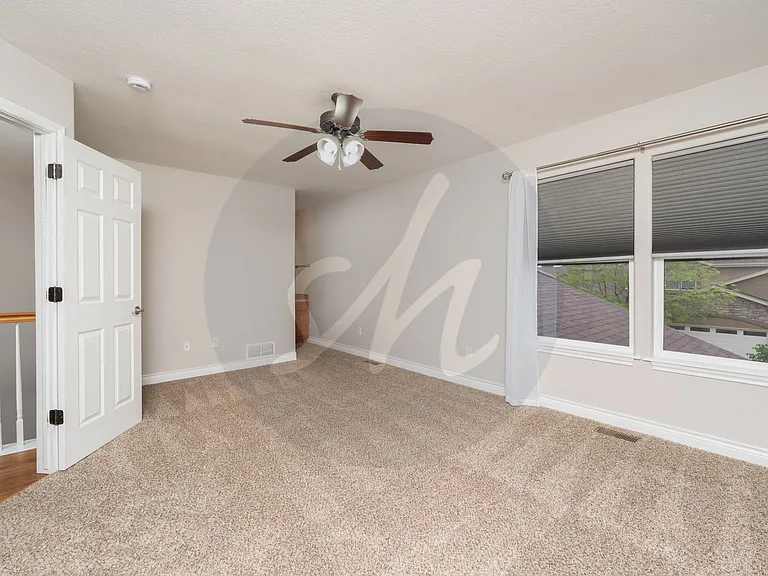 5847 New Crossings Point — Photo 10