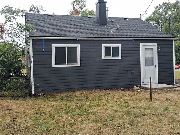 4th image of 3121 Pulaski St