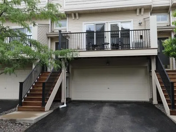 4342 Victor Path Unit 3, Hugo, MN 55038