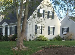 72 Ferry Ln, Barrington, RI 02806