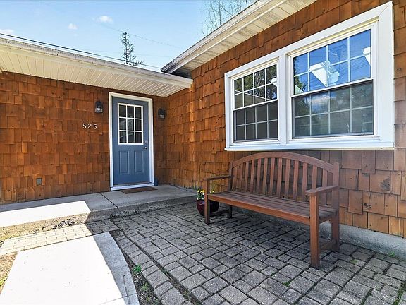 3rd image of 525 Hilldale Ct