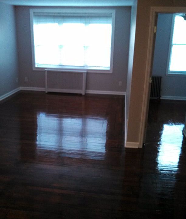 1st image of 5058 42nd St