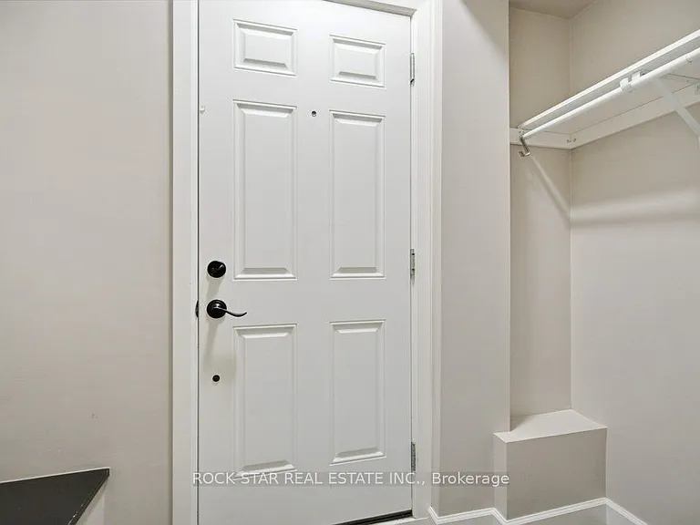 43 Maitland St #LOWER — Photo 4