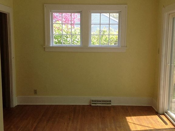5th image of 1439 Kilbourn St