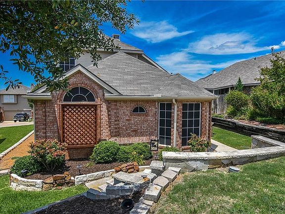2nd image of 1332 Dallshan Dr