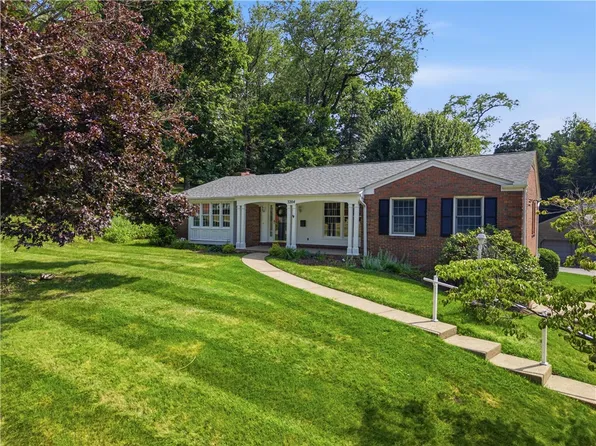 3204 Postgate Dr, Bethel Park, PA 15102