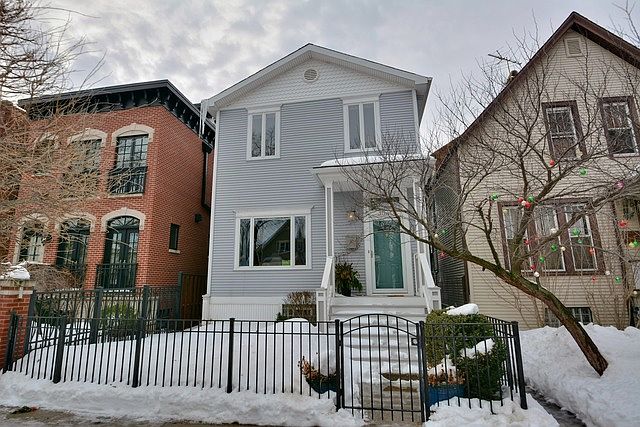 1st image of 3840 N Hermitage Ave
