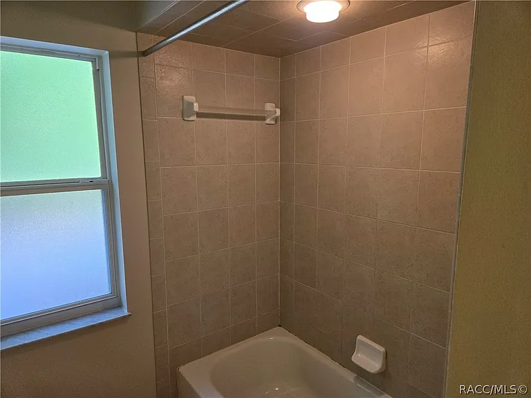 14 Hollyhock Ct — Photo 21