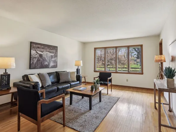 8309 28th Ave N, New Hope, MN 55427