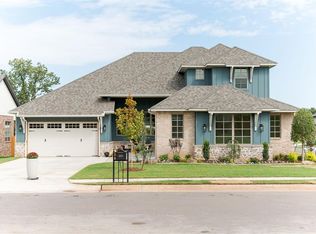 1816 Charter St, Edmond, OK 73034