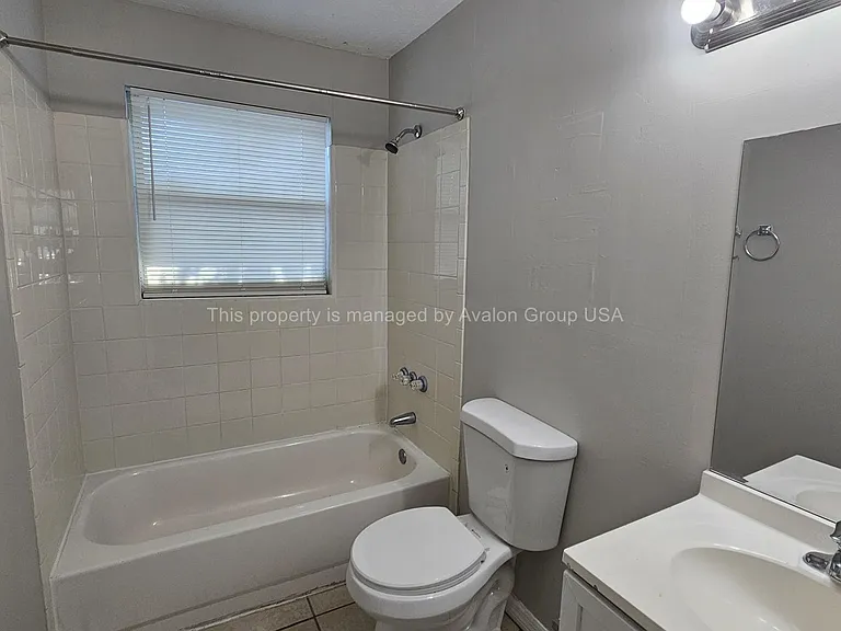 2415 N Canal St — Photo 18