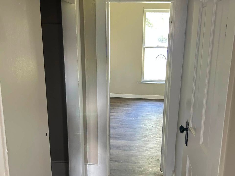 1st image of 524 S Hamilton St