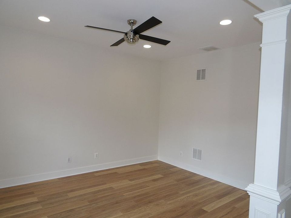 Room1