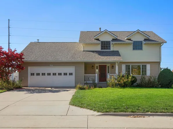 725 Hickory St, Geneseo, IL 61254