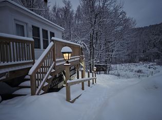 529 Valley Rd, Walpole, NH 03608