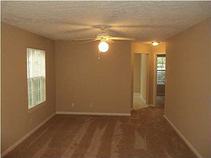 3rd image of 5911 Riverwalk Cir