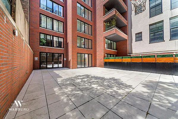 Rented by Warburg | media 15