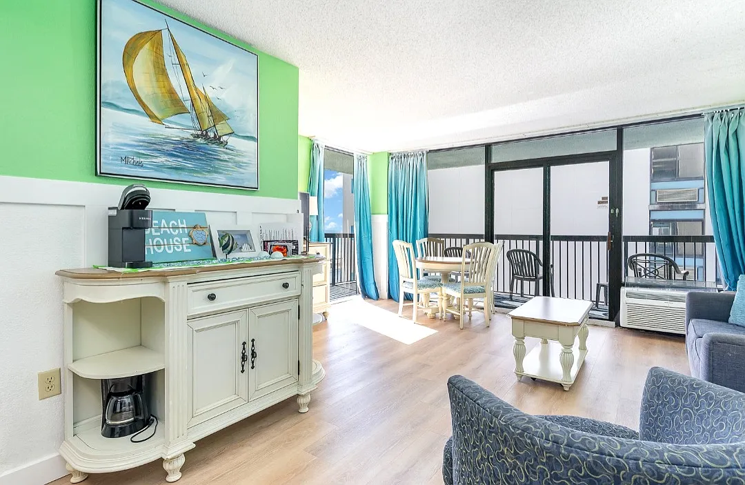 1 bed, 800 sqft, $1,300 — Photo 1