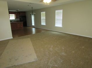 4325 Sandy Springs Dr, Valdosta, GA 31605