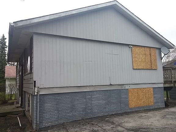3rd image of 22107 Kostner Ave