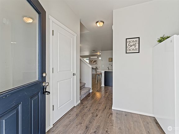 3rd image of 5726 88th Avenue NE