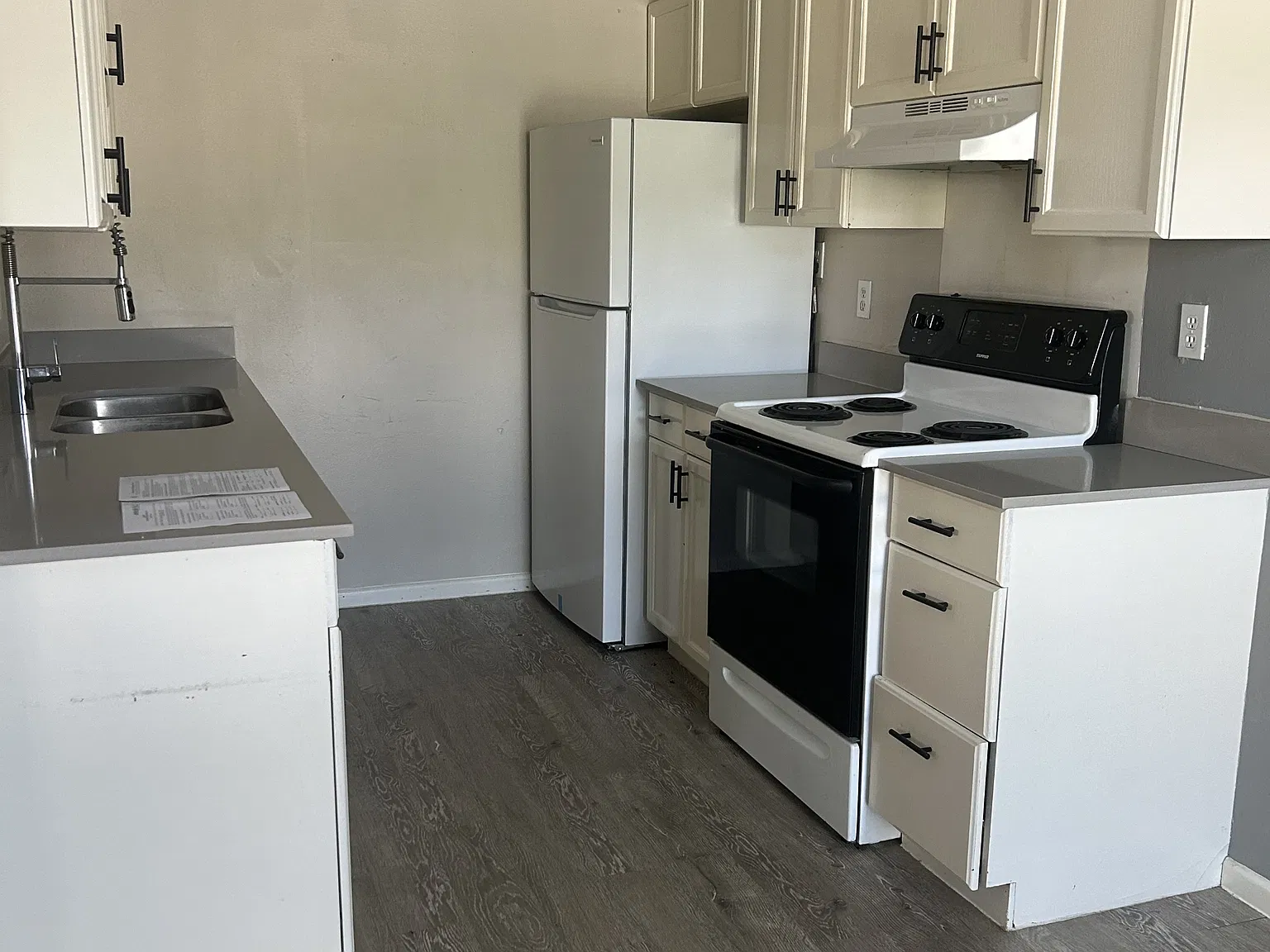 610 Bracewood - A — Photo 2