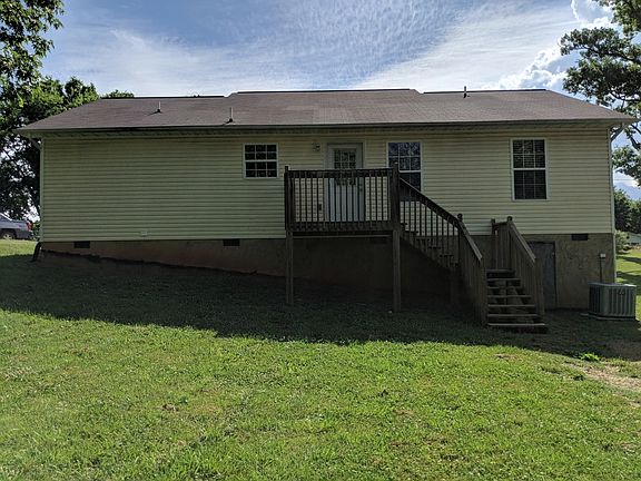 2nd image of 943 E Highland St