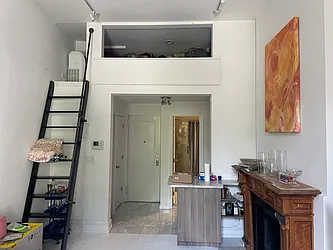 Rented by Aryeh Realty