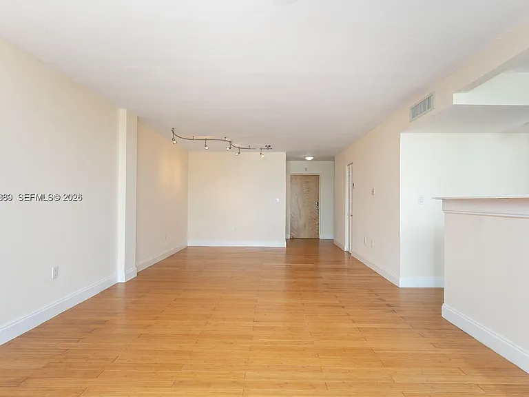 8100 Byron Ave #501 — Photo 11