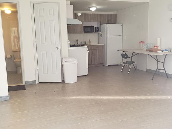 3rd image of 128 Beach 92nd St #1