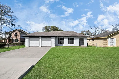 8105 Lanham Ln Photo 1